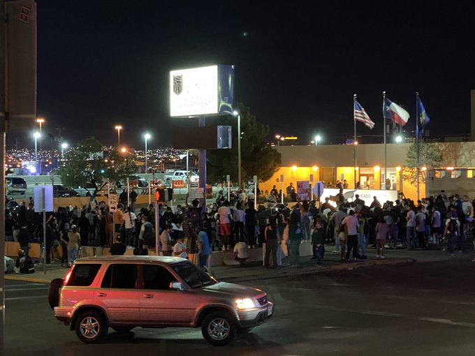El Paso police say tear gas bean bags were fired at protesters 2