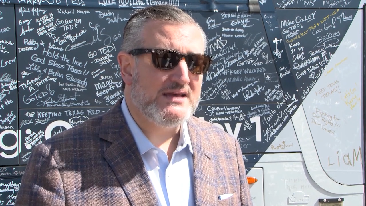 Texas U.S. Senator Ted Cruz reacts to brief FAA closure of El Paso airspace