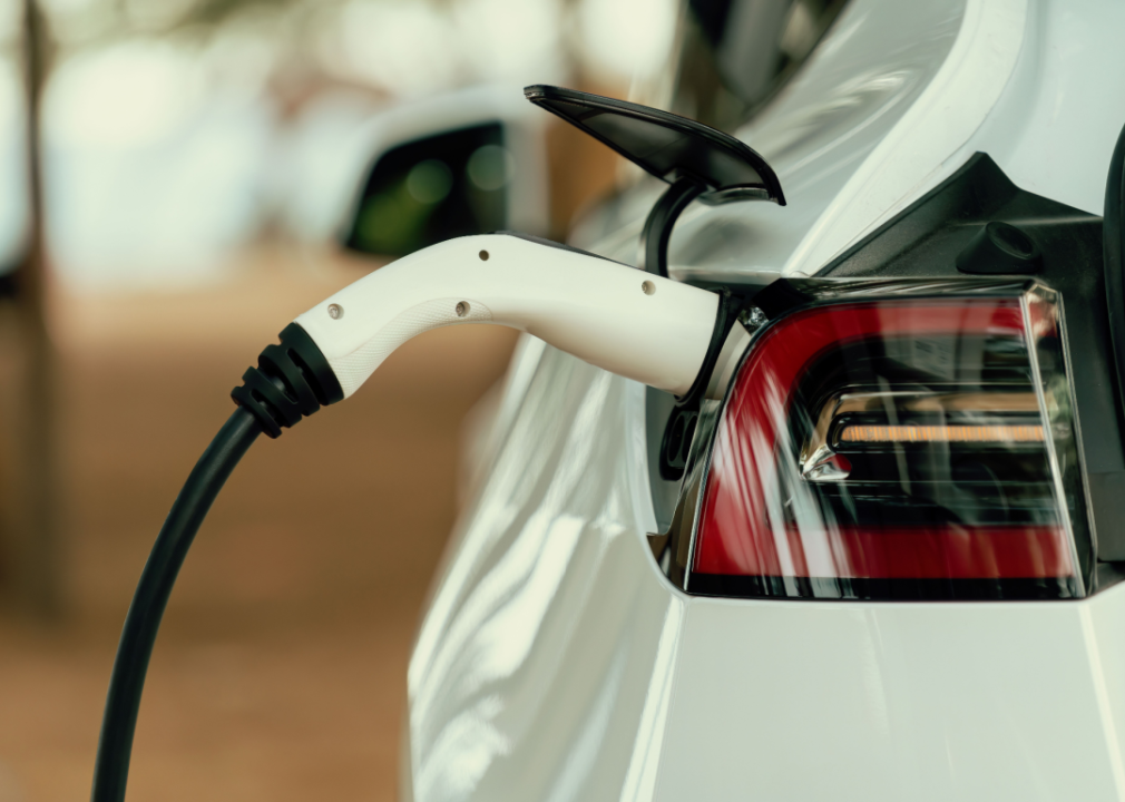 US electric vehicle infrastructure has tripled in 5 years. Here's how Texas compares.