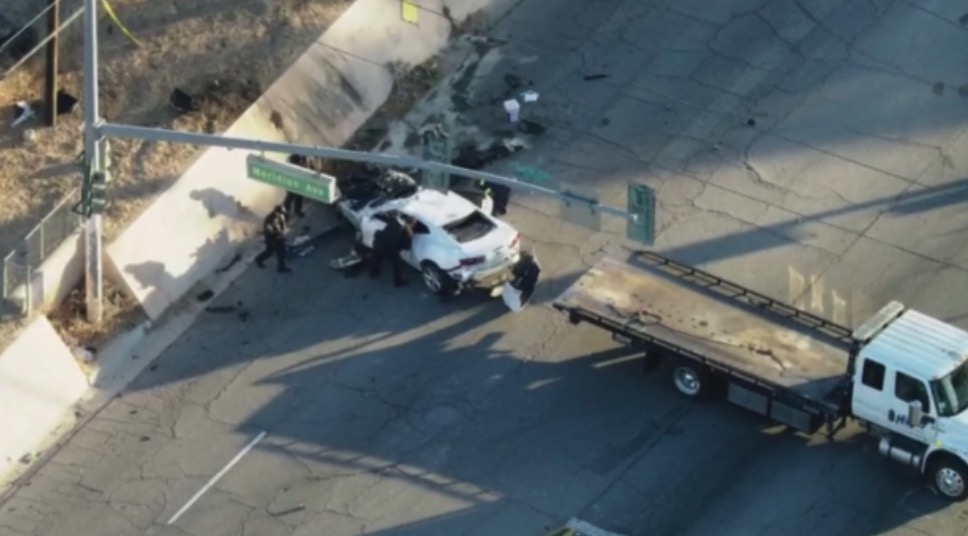 <i>KCAL/KCBS via CNN Newsource</i><br/>A police pursuit in Rialto ends in a deadly crash after a driver collides with a wall.