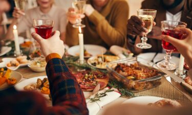 Keeping track of how much you are drinking can help you cut back on the number of drinks you consume on a weekly basis.