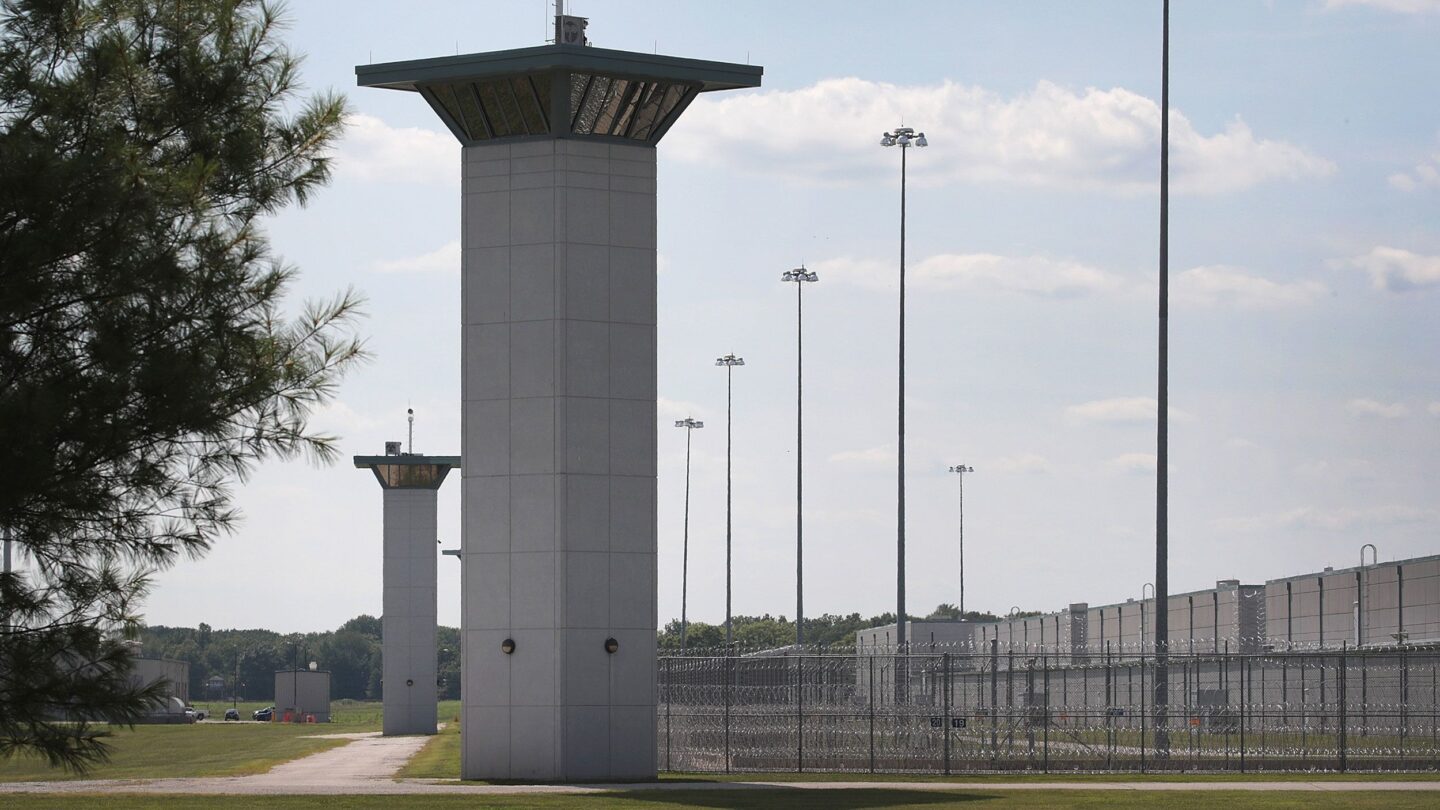 <i>Scott Olson/Getty Images via CNN Newsource</i><br/>Two inmates on federal death row housed in Terre Haute