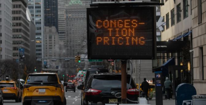 <i>WCBS/WLNY via CNN Newsource</i><br/>Congestion pricing is now in effect in New York City after months of delays and legal challenges.