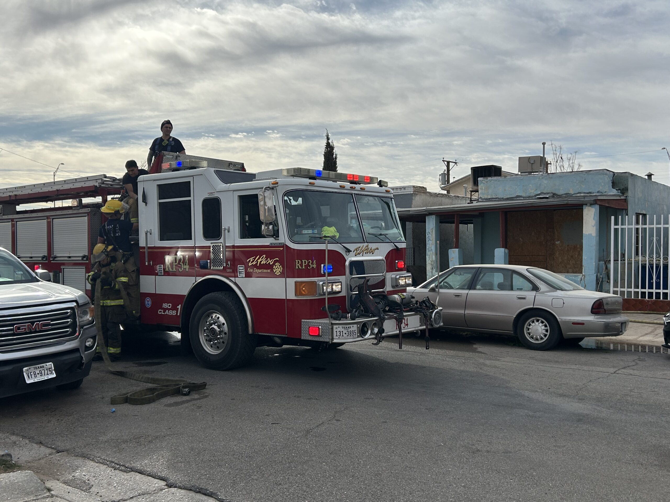 Crews responding to house fire in South Central El Paso - KVIA