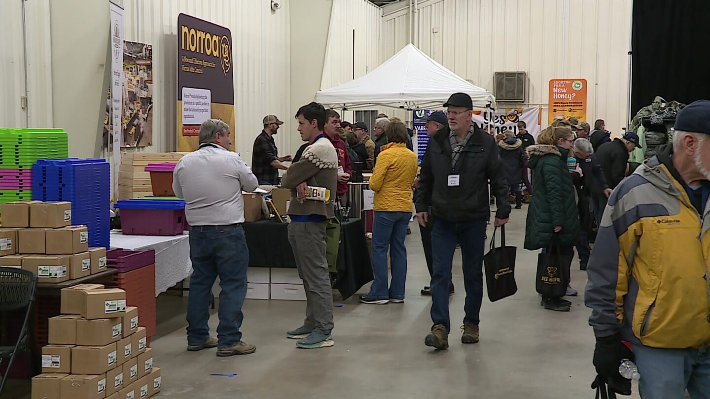 <i>WDJT via CNN Newsource</i><br/>The first ever Midwest Honeybee Expo was a huge success at the Waukesha Expo Center.