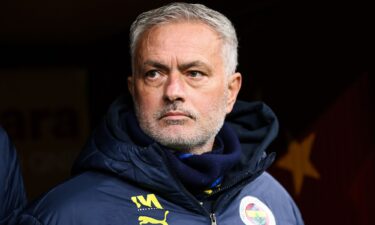Fenerbahçe manager José Mourinho has been accused of racism by Galatasaray.