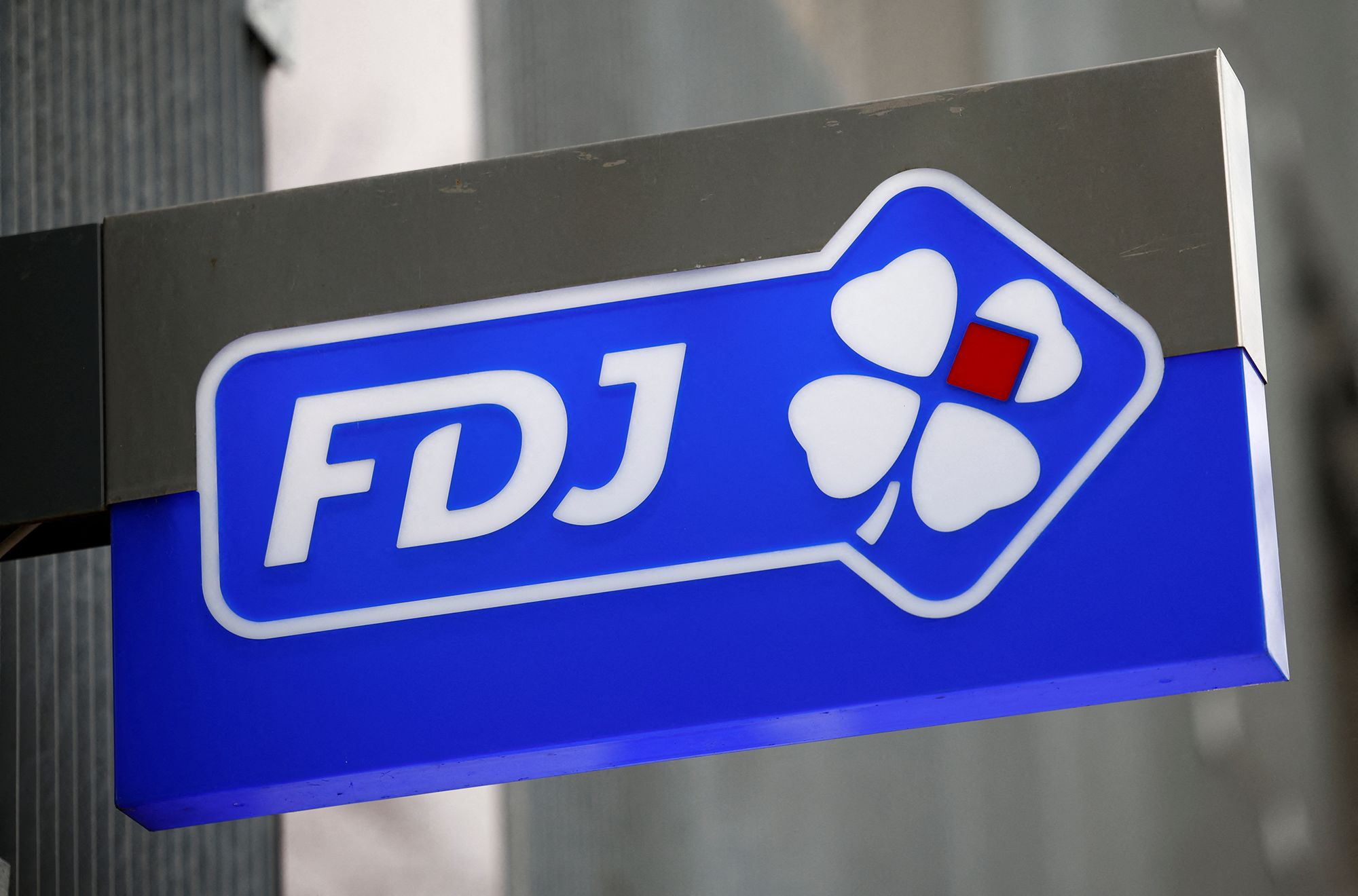<i>Stephane Mahe/Reuters via CNN Newsource</i><br/>The logo of French lottery company La Francaise des Jeux (FDJ) is pictured. A French man whose stolen credit card was used to buy a winning lottery ticket has offered to split the jackpot with the two thieves.