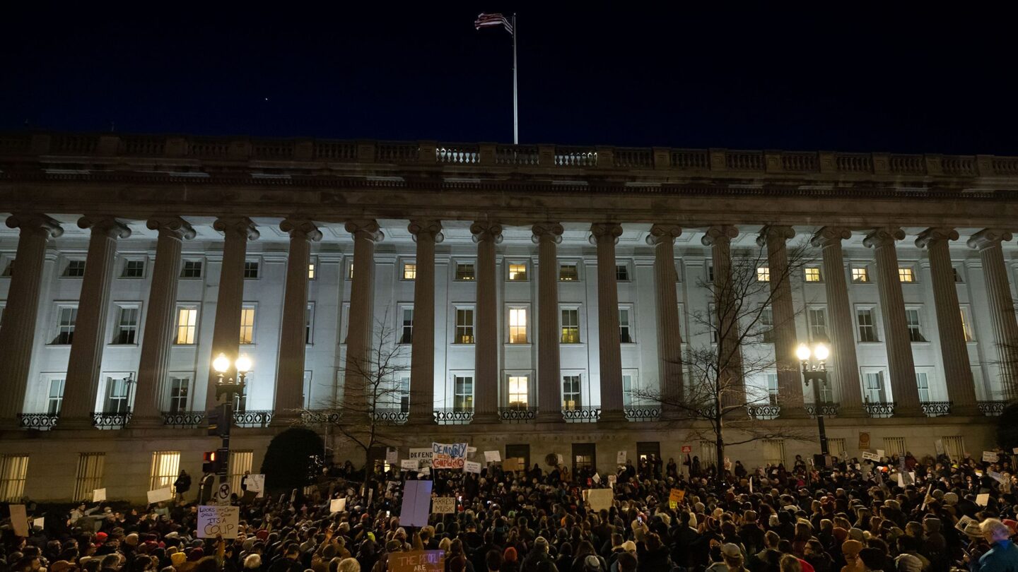 <i>Michael Nigro/Pacific Press/Shutterstock via CNN Newsource</i><br/>Democratic lawmakers address a "Nobody Elected Elon" rally outside the Treasury building in February in Washington