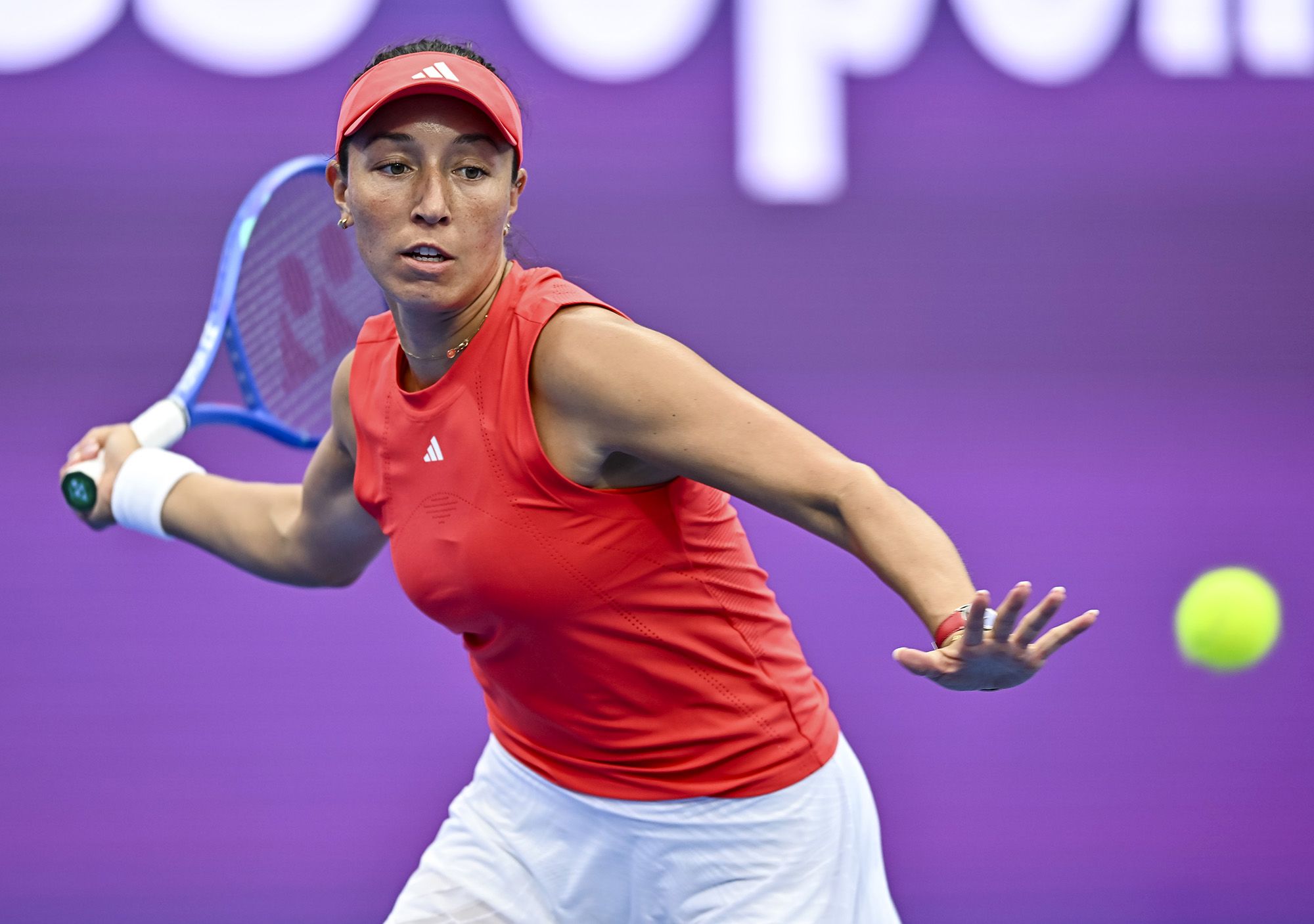 <i>Noushad Thekkayil/NurPhoto/Shutterstock via CNN Newsource</i><br/>Pegula plays a shot at last month's Qatar Open. American tennis star Jessica Pegula had a parting – or departing – gift for her fellow finalists at the ATX Open: a flight to California.