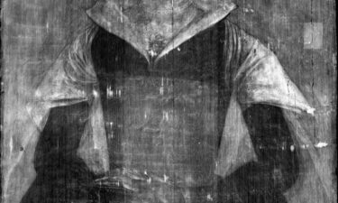 Infrared reflectography shows significant changes to her costume and the positioning of the subject's eyes since the initial portrait was completed.