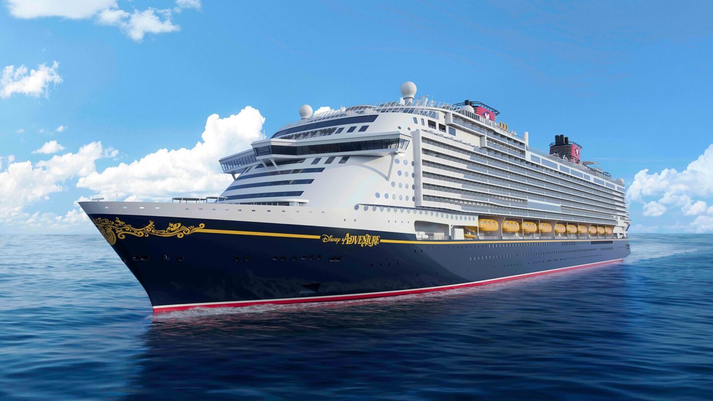 <i>Disney Cruise Lines via CNN Newsource</i><br/>The Hollywood Spotlight Club was designed to evoke the glitz and glamour of the golden age ofHollywood.