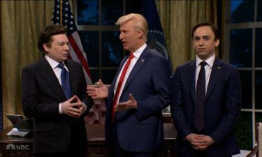 Mike Myers as Elon Musk