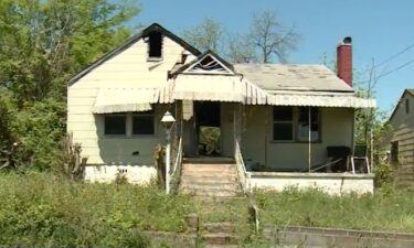 The question about what will happen to baseball legend Willie Mays' childhood home in Fairfield is being asked again. Willie Mays' son