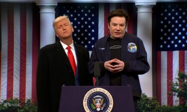(From left) James Austin Johnson and Mike Myers are pictured on 'SNL.'