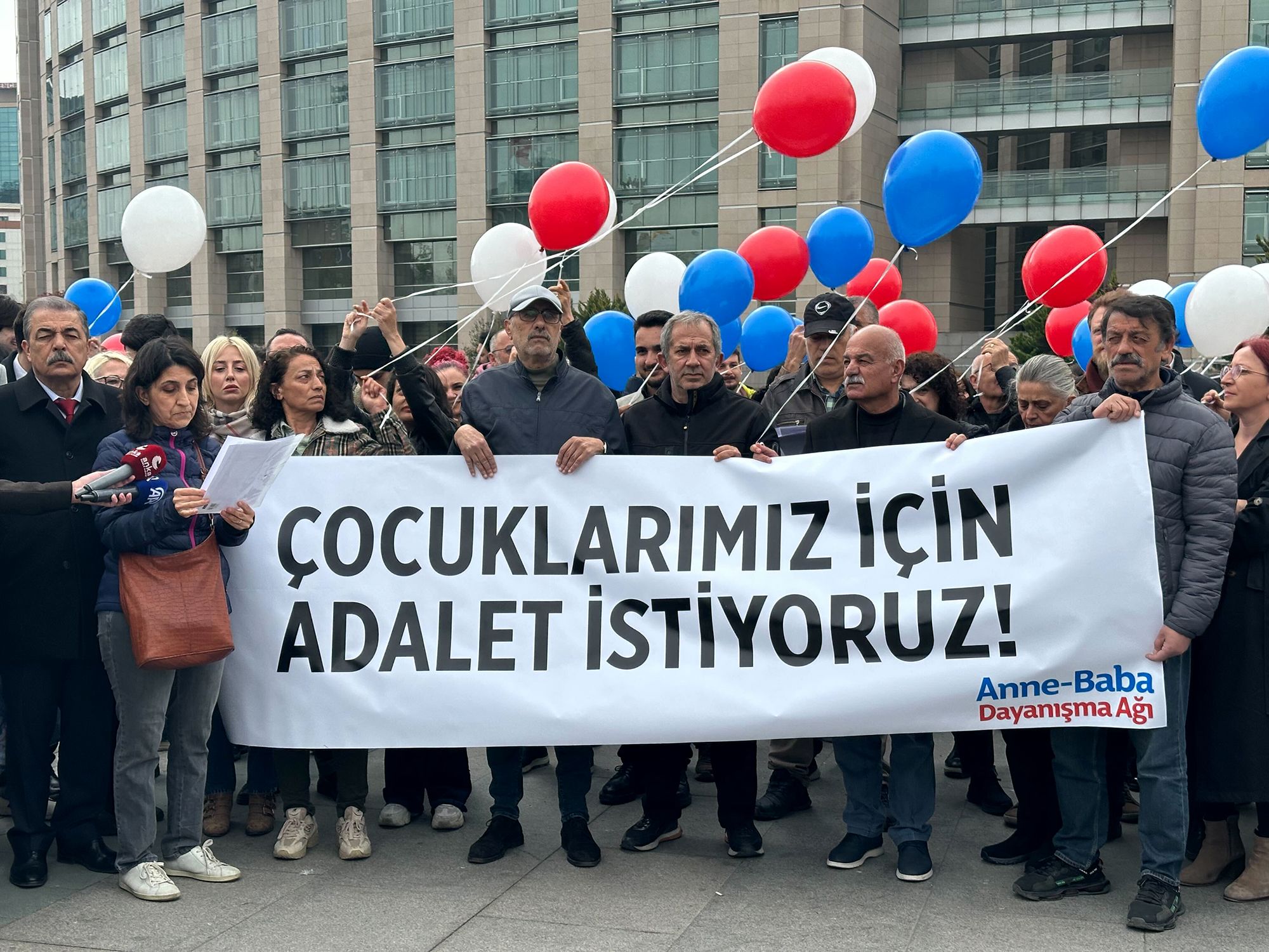 <i>Gul Tuysuz/CNN via CNN Newsource</i><br/>Turkish citizens protest outside the Istanbul court on Friday