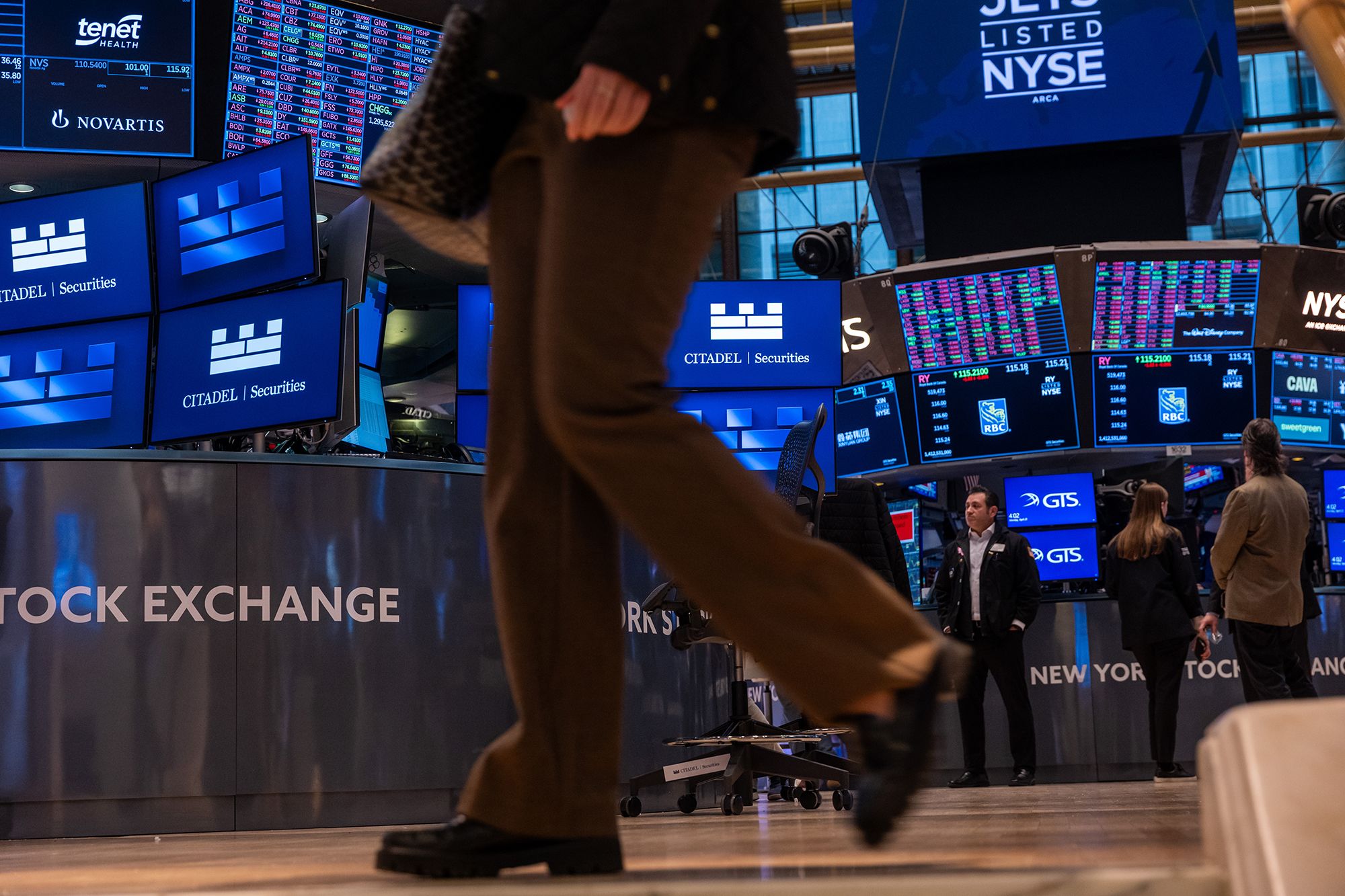 <i>Spencer Platt/Getty Images via CNN Newsource</i><br/>Traders work on the floor of the New York Stock Exchange.