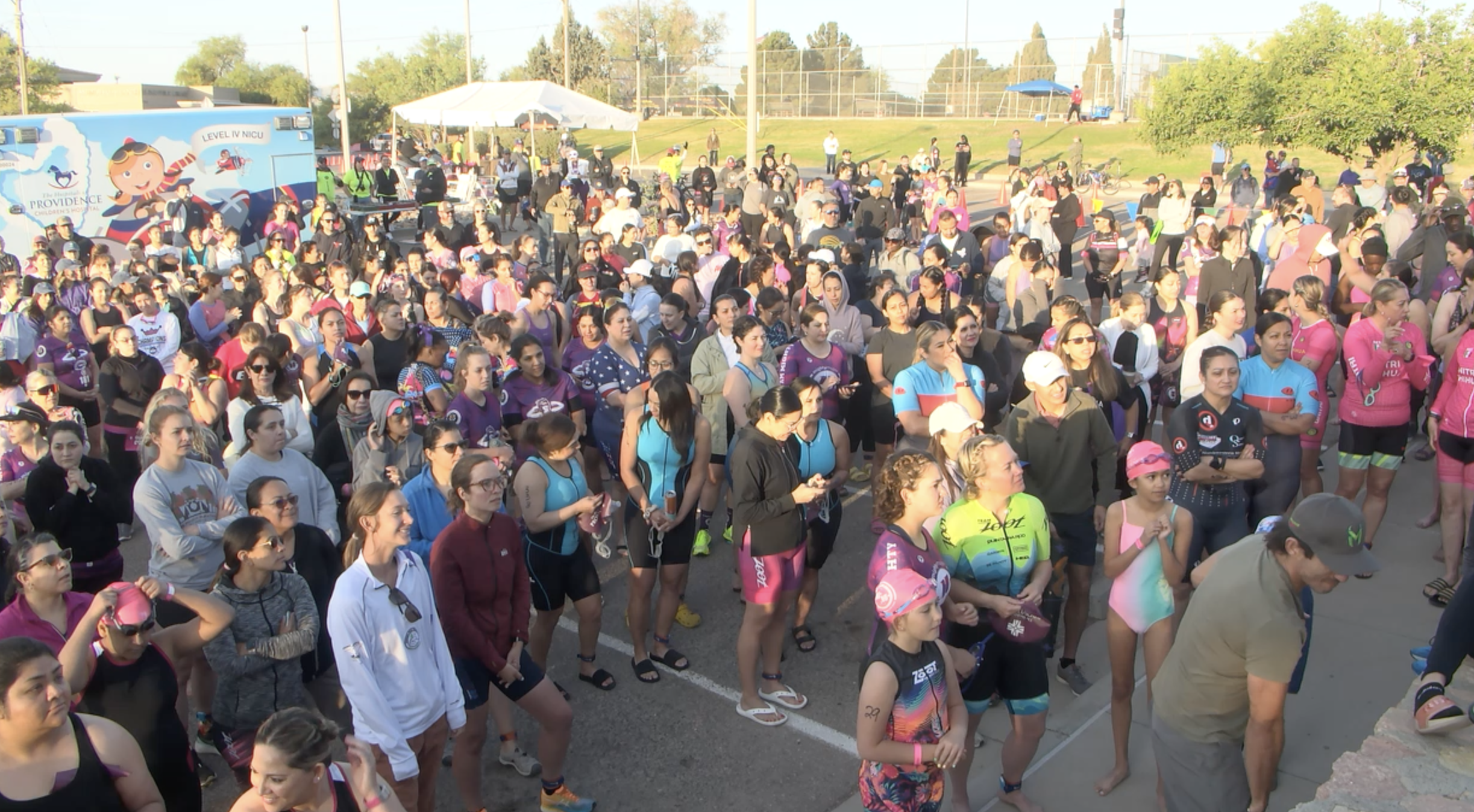 Mujer Triathlon Attracts Hundreds to Memorial Park - News Directory 3