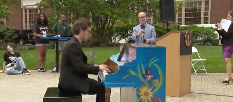 <i>WLKY via CNN Newsource</i><br/>On May 14