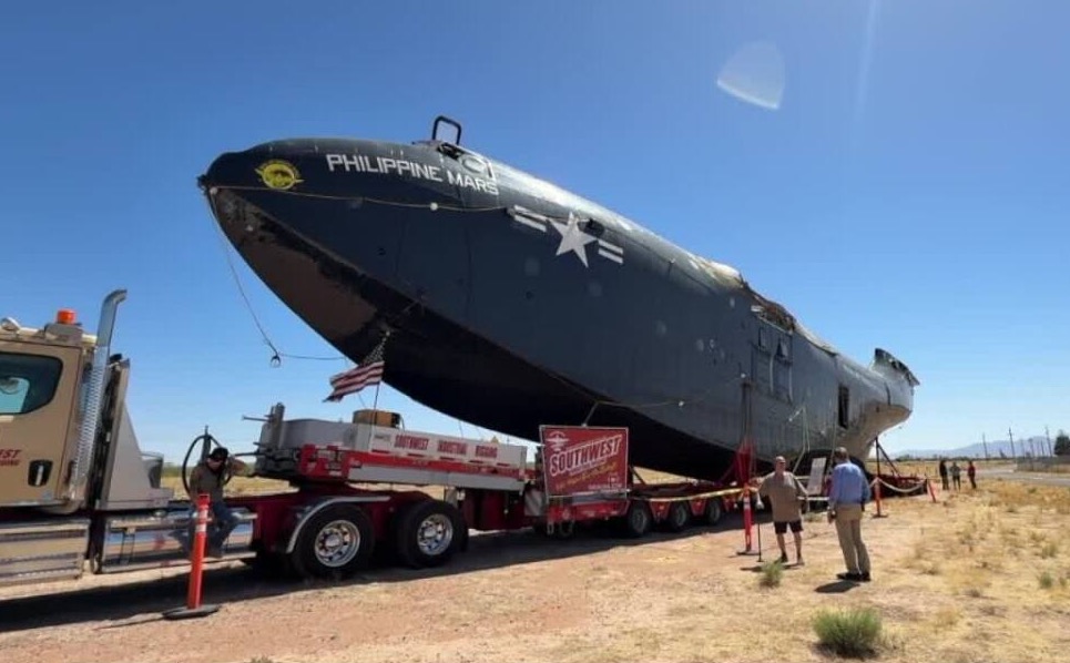 <i>KGUN via CNN Newsource</i><br/>A big — really big — piece of aviation history has been crawling along Pima County roads the past few days. It’s part of the largest flying boat that ever made regular flights The Martin Mars Flying boat is so big