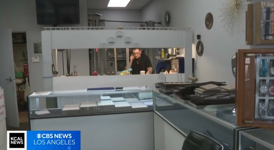 <i>KCAL/KCBS via CNN Newsource</i><br/>Surveillance camera video captured the moment that a group of suspects burglarized two Simi Valley businesses overnight