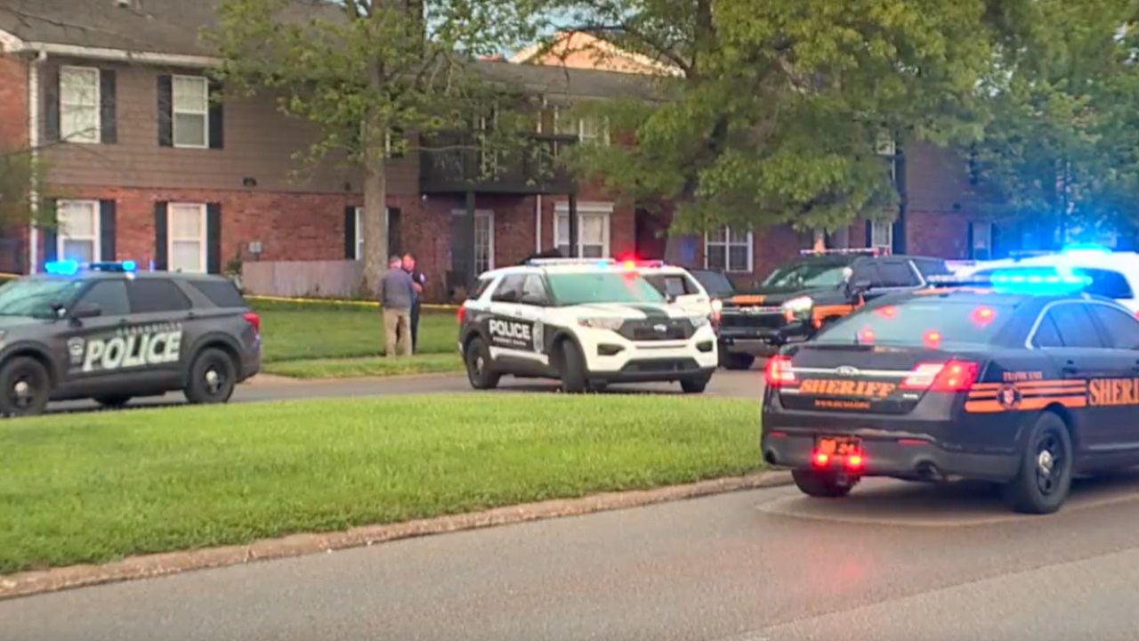 <i>WCPO via CNN Newsource</i><br/>An 18-year-old was shot and killed in Forest Park on Monday
