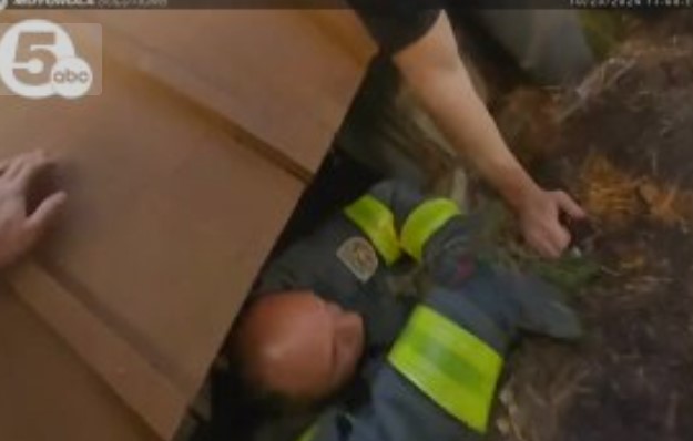 <i>WEWS via CNN Newsource</i><br/>Medina Fire Chief Larry Walters is being honored for taking part in the dramatic rescue of a woman trapped in a burning home last fall in York Township.