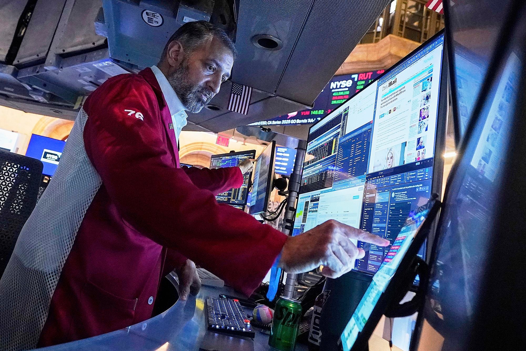 <i>Richard Drew/AP via CNN Newsource</i><br/>The S&P 500 on Wednesday fell for the second day in a row.