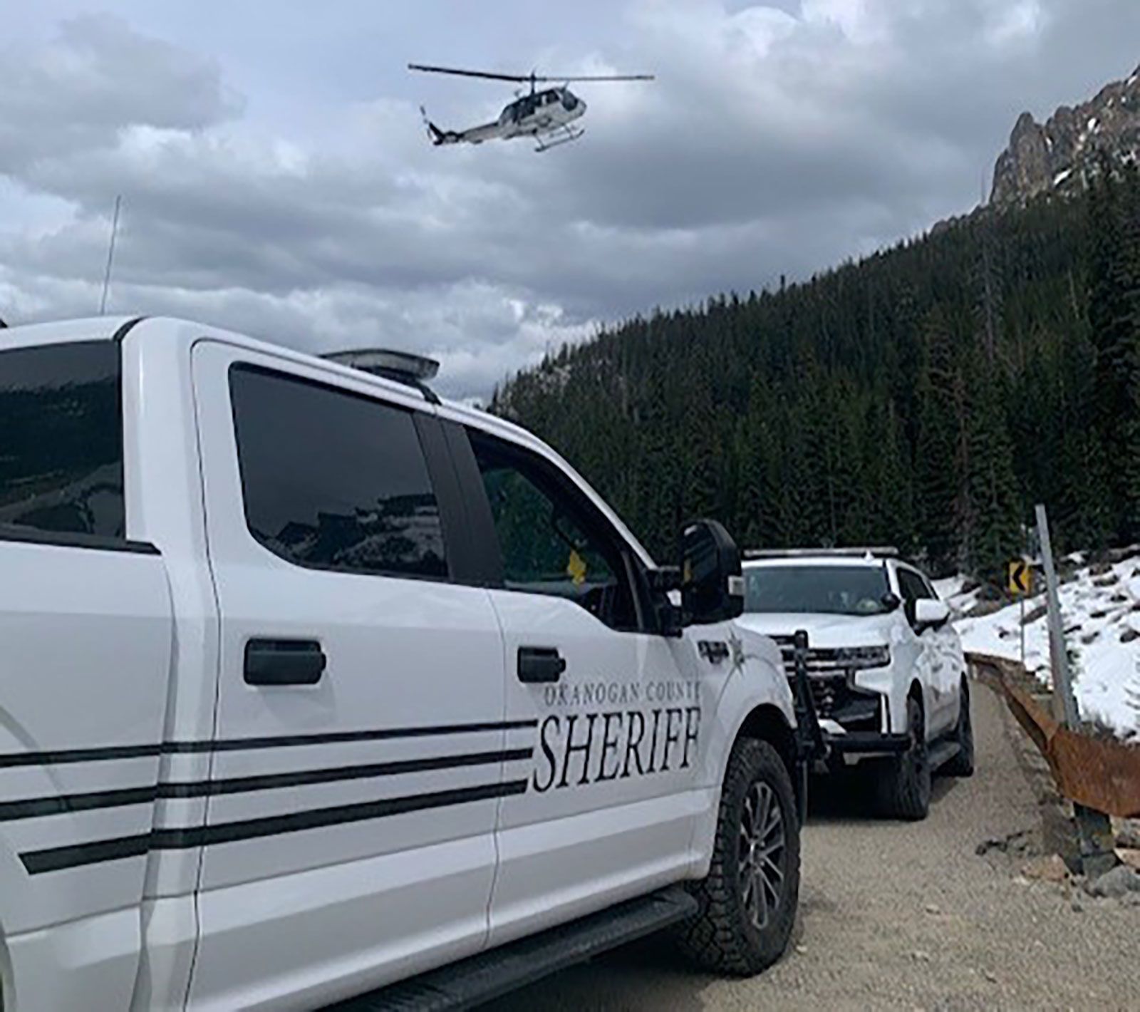 <i>From Okanogan County Sheriff’s Office via CNN Newsource</i><br/>Okanogan County Sheriff’s Office personnel and search volunteers responded to a climbing accident in the area of North Early Winters Spire.