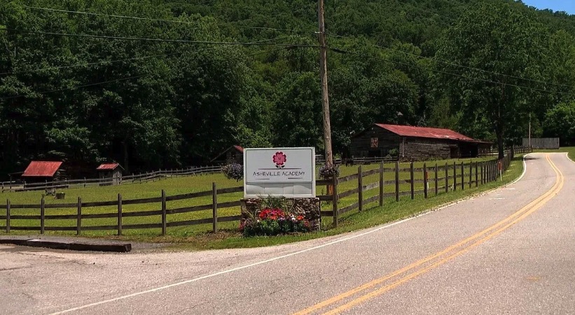 <i>WLOS via CNN Newsource</i><br/>State health officials confirm that all children have been removed from Asheville Academy