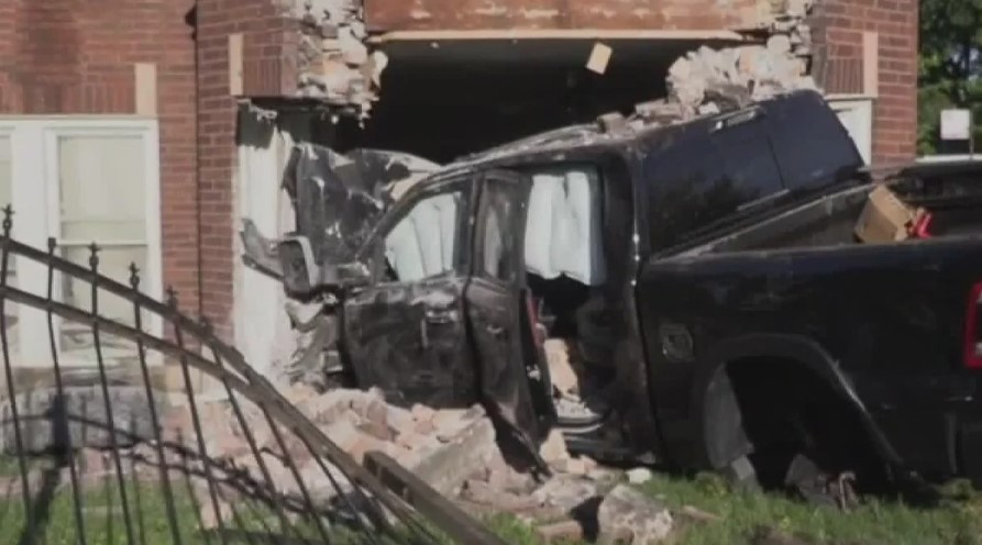 <i>WBBM via CNN Newsource</i><br/>Four people were taken to the hospital after a pickup truck rammed into a brick apartment building in the Woodlawn neighborhood Saturday morning.