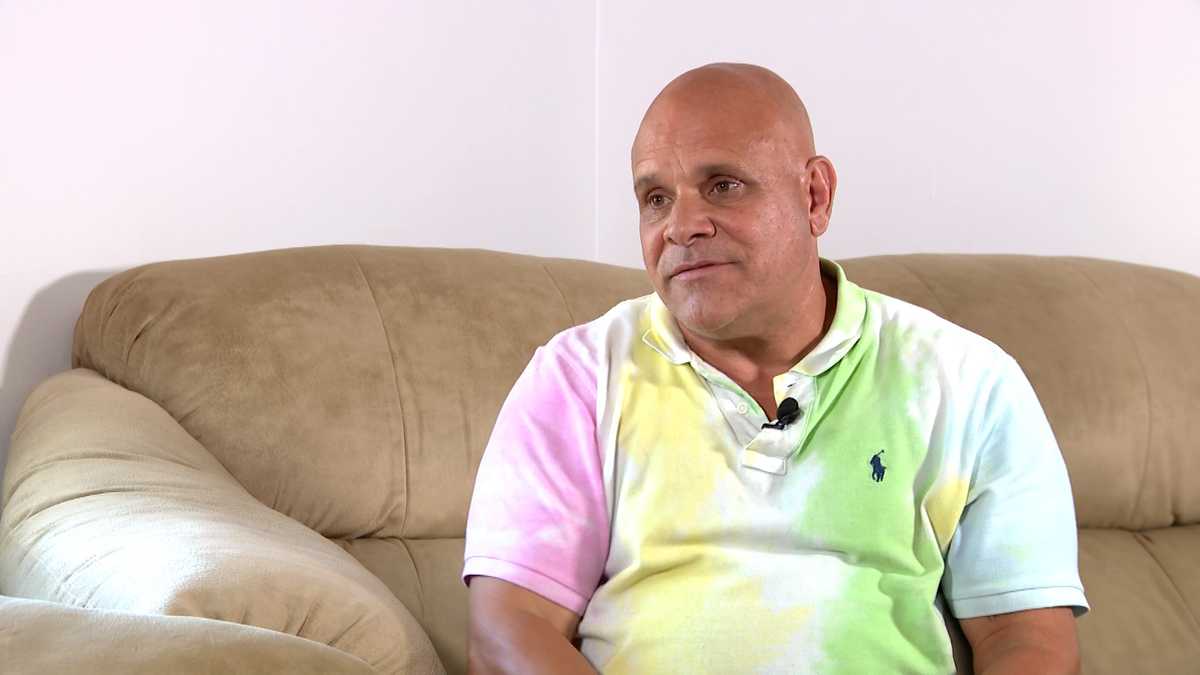 <i>KETV via CNN Newsource</i><br/>Shane Reilly volunteers at the Douglas County jail on Saturdays.