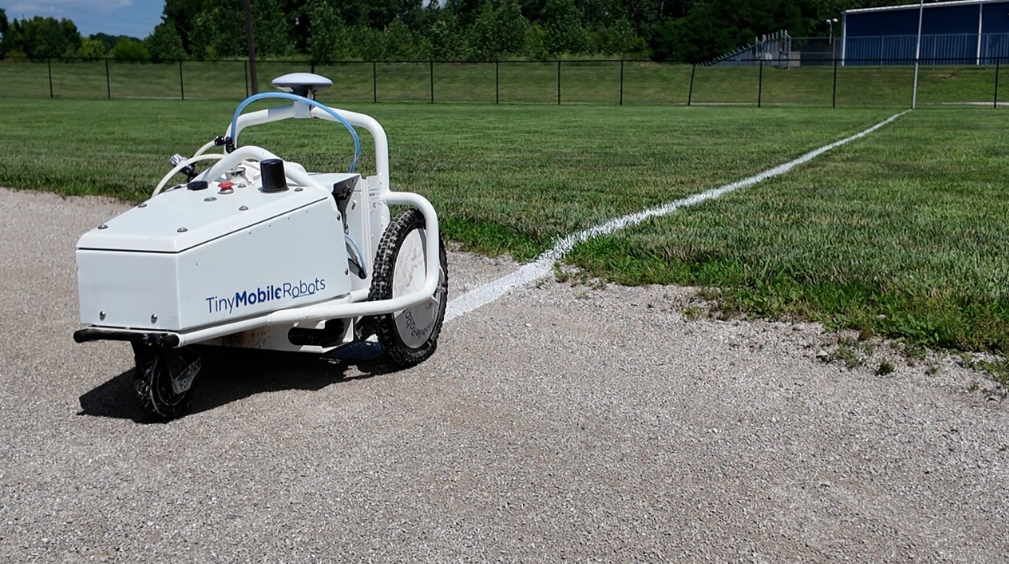 <i>KSHB via CNN Newsource</i><br/>A robot from the company