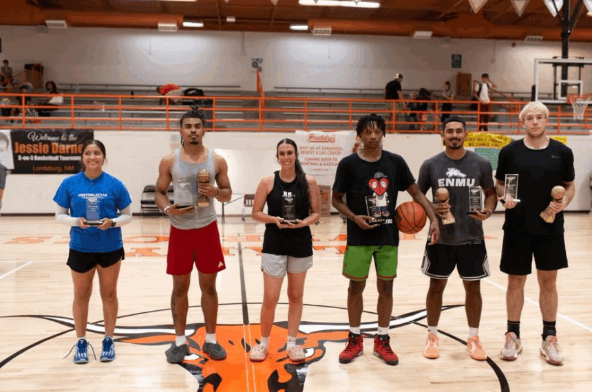 LORDSBURG BBALL WEB PIC 1