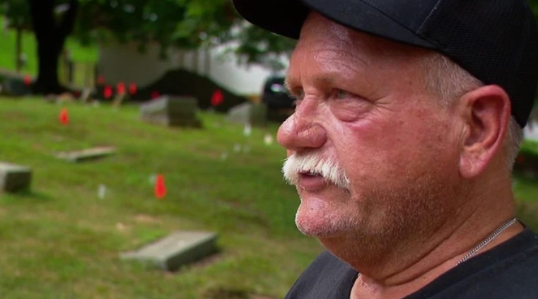 <i>WLOS via CNN Newsource</i><br/>Terry Miller stands at the site of the historic Whitson Cemetery