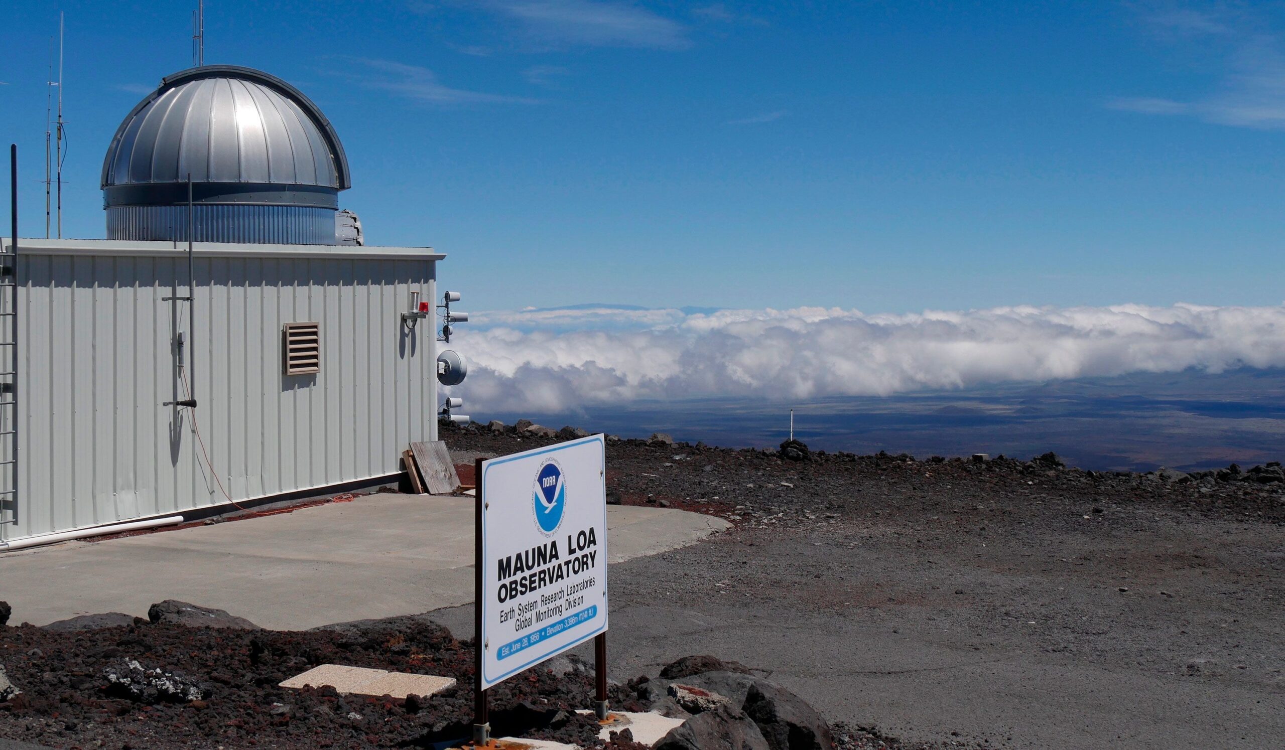 Trump admin tries to kill the most indisputable evidence of human-caused climate change by shuttering observatory