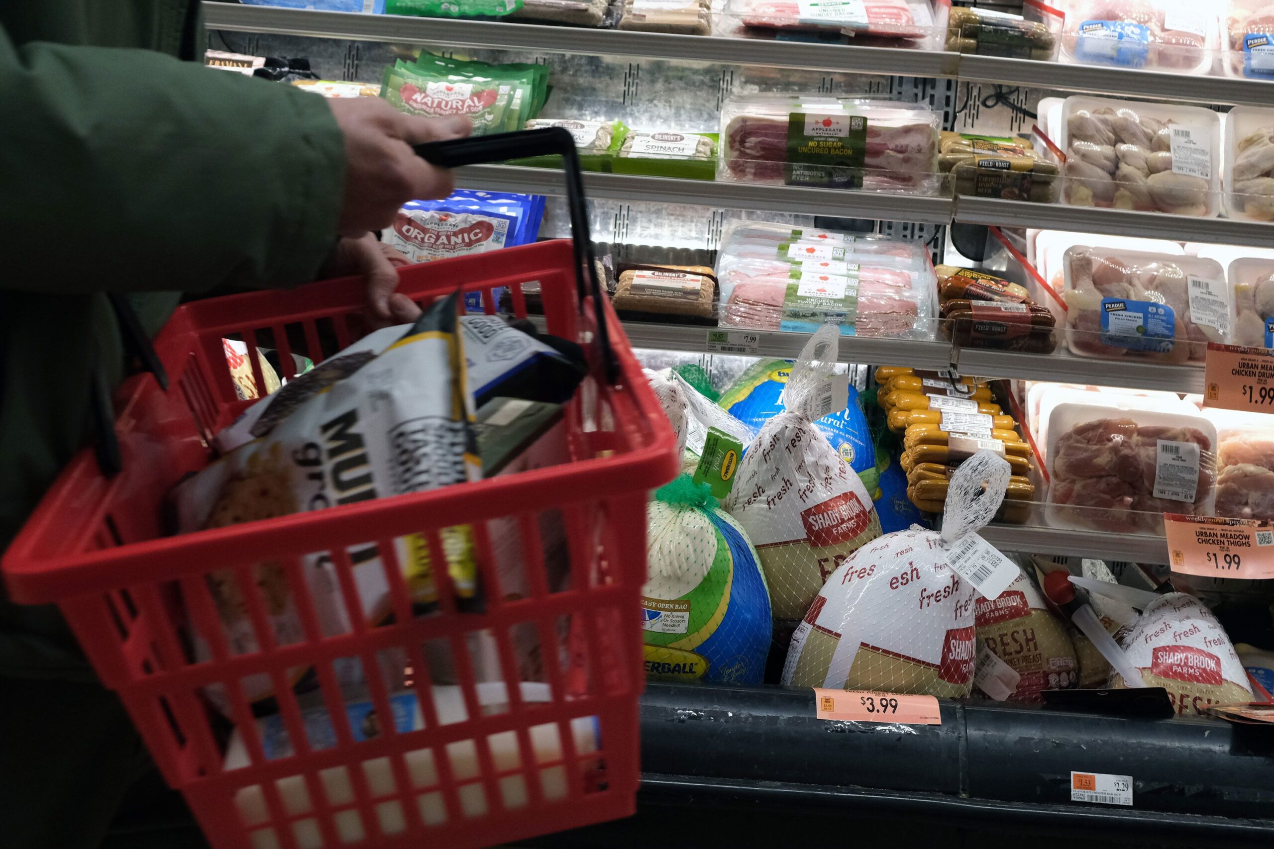 <i>Spencer Platt/Getty Images via CNN Newsource</i><br/>Among older adults who are eligible for SNAP benefits
