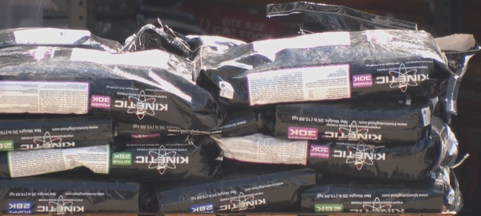 <i>KDKA via CNN Newsource</i><br/>The owner of a champion show dog claims her dog died after eating a new shipment of Kinetic dog food.