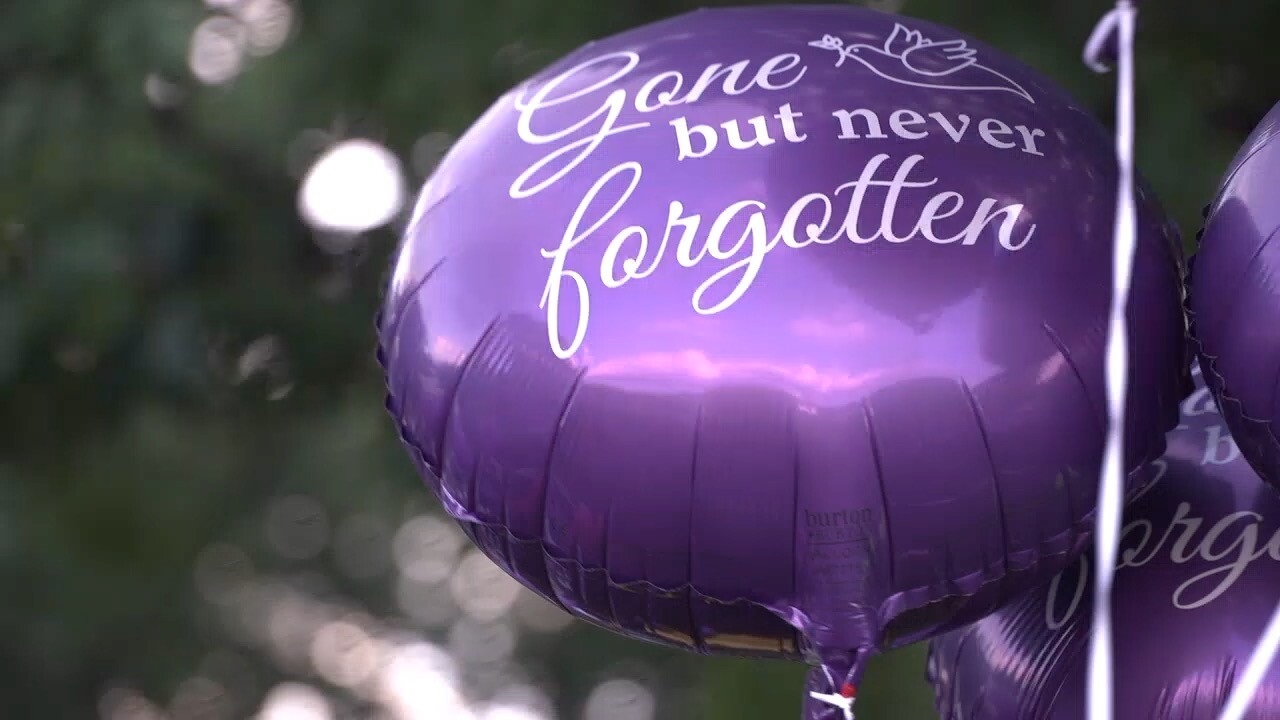 <i>WCPO via CNN Newsource</i><br/>More than 100 people gathered at Ezzard Charles Park on Saturday to mourn the death of 34-year-old Chrishonda Wynn.