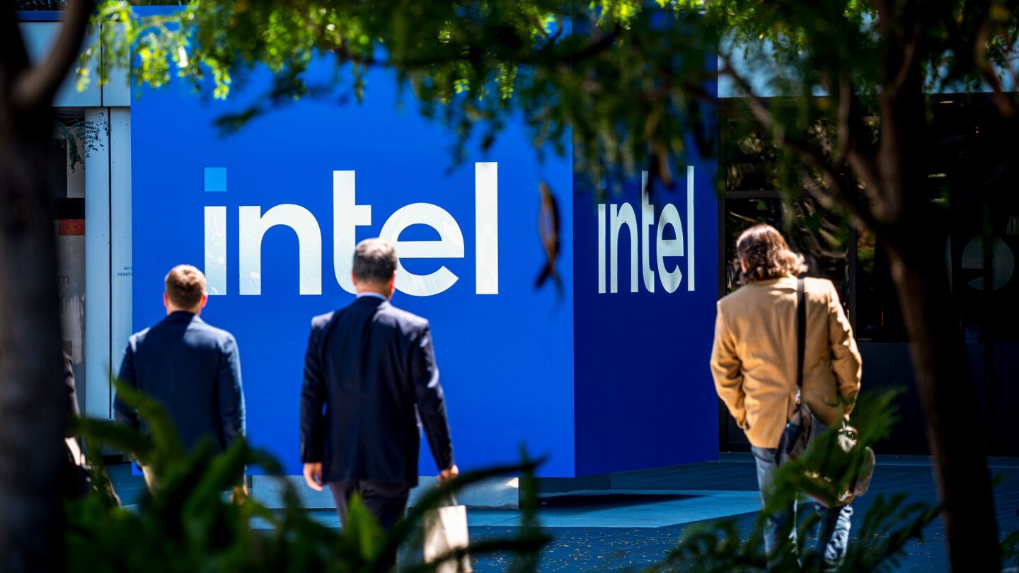 <i>David Paul Morris/Bloomberg via Getty Images via CNN Newsource</i><br/>Intel headquarters are pictured in Santa Clara