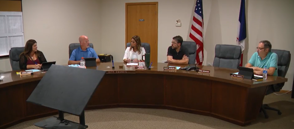 <i>KCCI via CNN Newsource</i><br/>The Mitchellville City Council voted to fire City Administrator Gary Brown after a prolonged dispute with Mayor Jessica Trobaugh