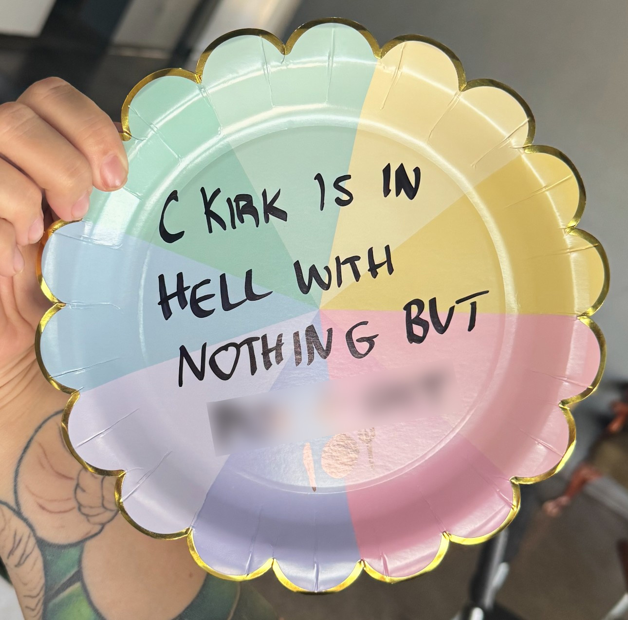 An image of the plate discovered inside of the bag