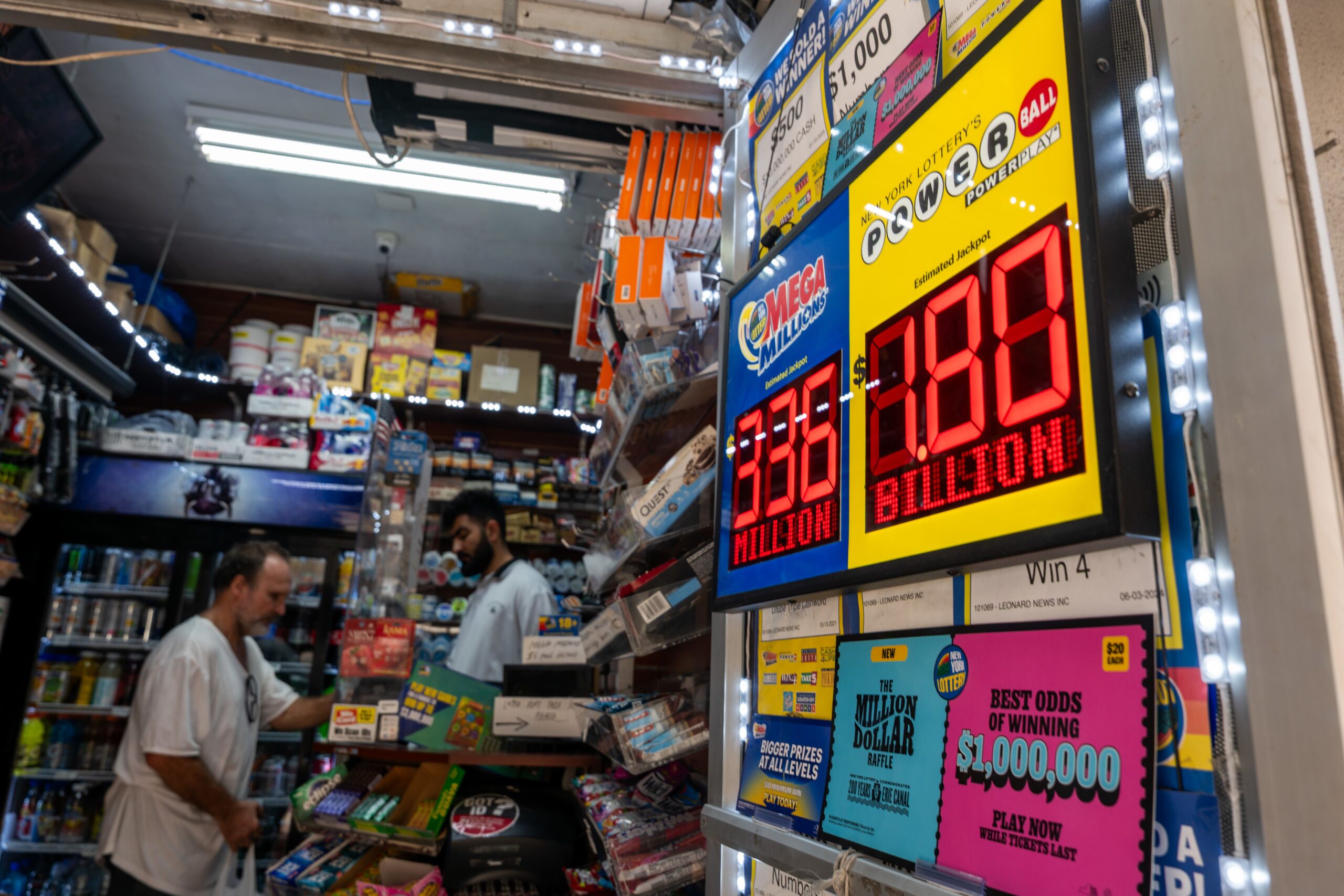 A newsstand in Manhattan advertises the latest Powerball Jackpot of $1.8 billion on September 5.
