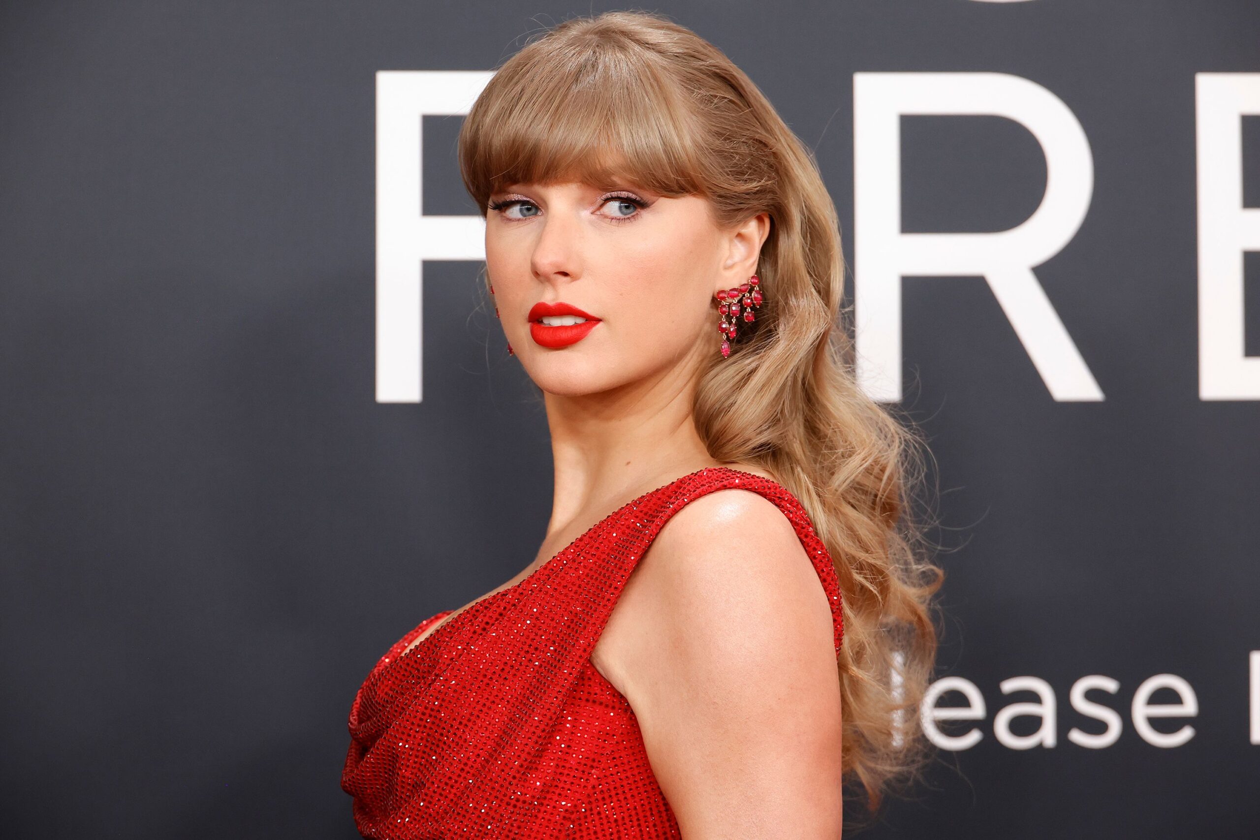 <i>Frazer Harrison/Getty Images via CNN Newsource</i><br/>Taylor Swift attends the 67th GRAMMY Awards on February 02
