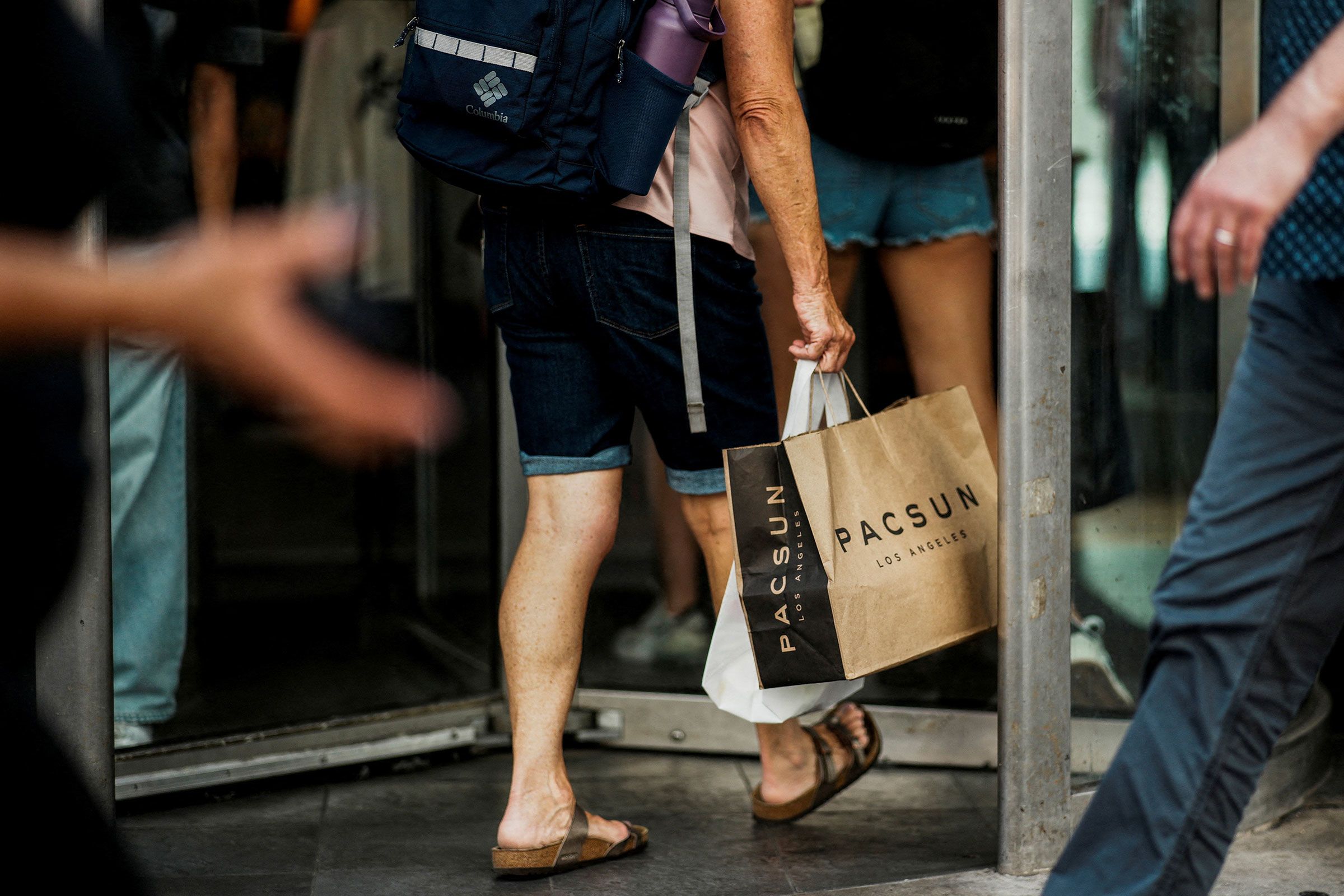 <i>Eduardo Munoz/Reuters/File via CNN Newsource</i><br/>Consumer spending remained in positive territory during the summer despite fears about the US economy.
