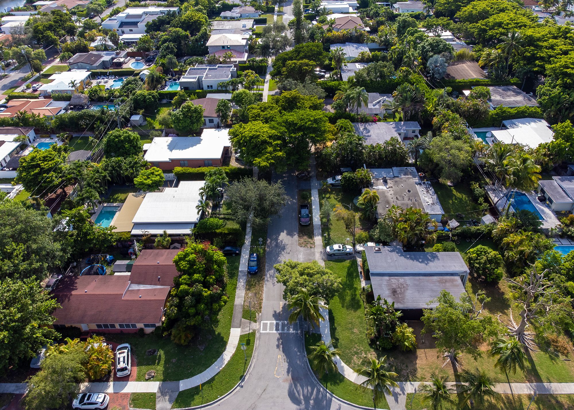 <i>Zak Bennett/Bloomberg/Getty Images via CNN Newsource</i><br/>Homes in North Miami