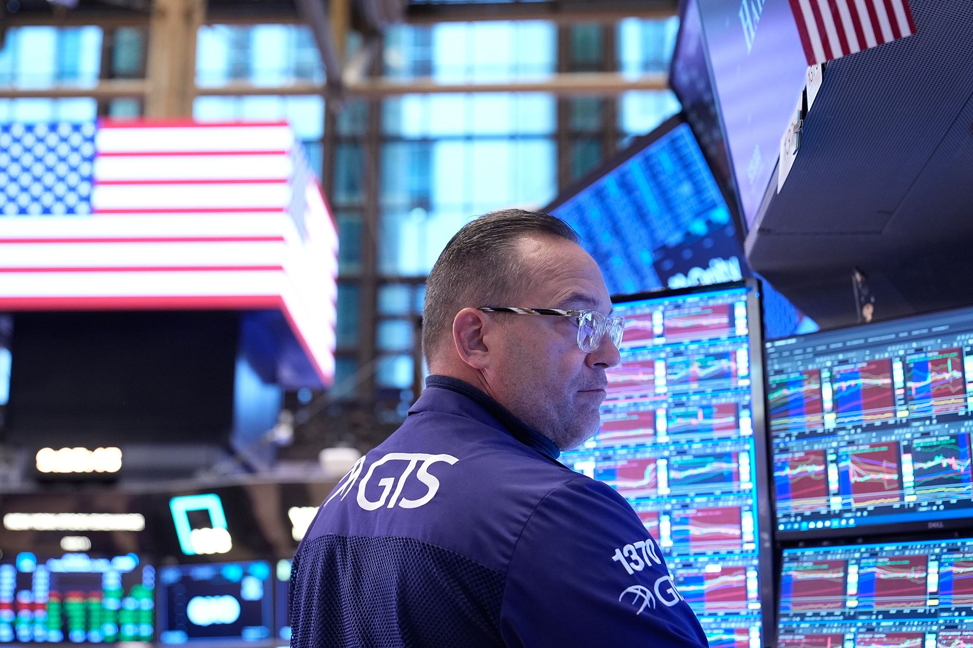 <i>Seth Wenig/AP via CNN Newsource</i><br/>The Dow closed at a record high and had its best day in almost one month.