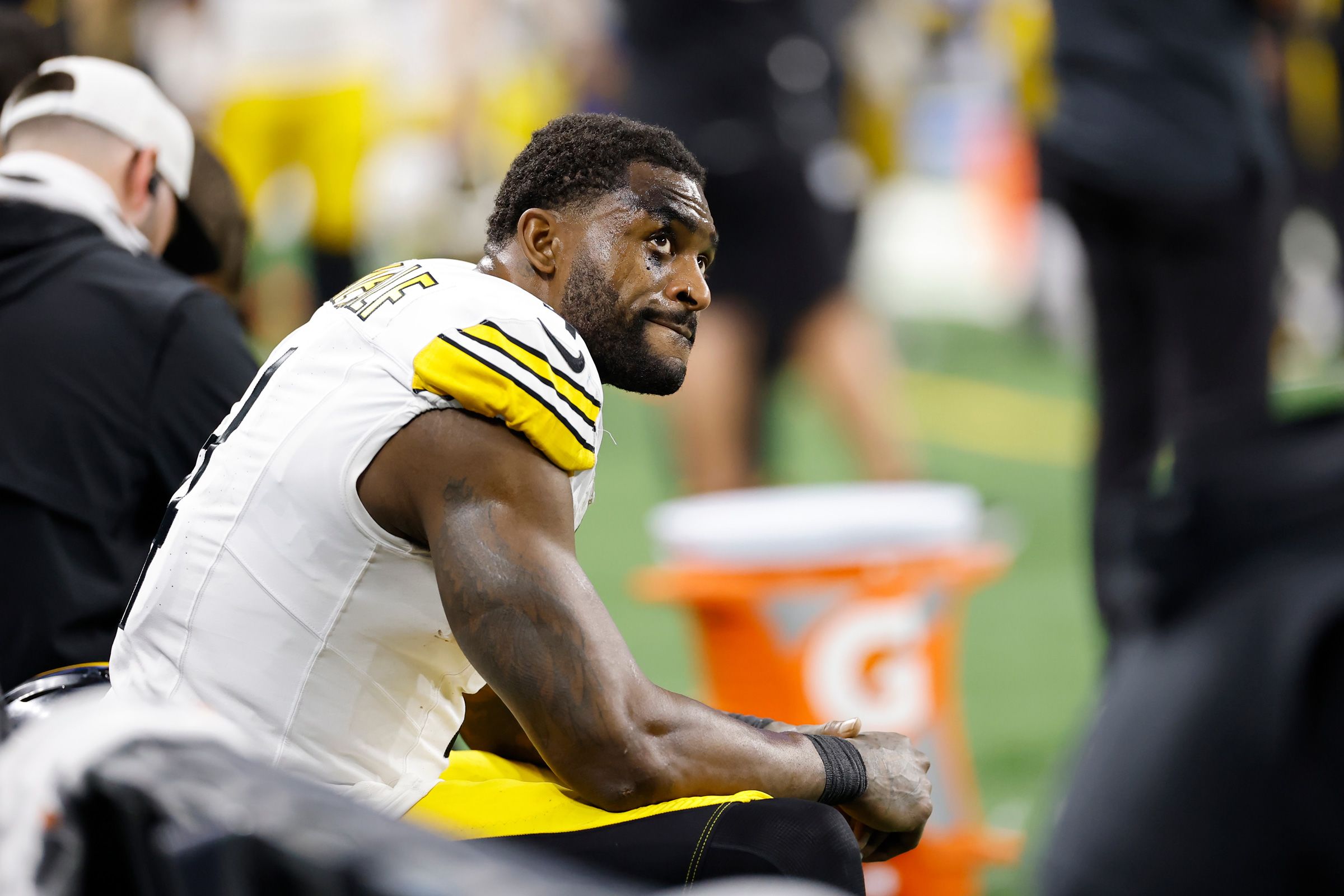<i>Rey Del Rio/AP via CNN Newsource</i><br/>Pittsburgh Steelers wide receiver DK Metcalf sits on the bench duringhis team's game against the Detroit Lions on Sunday.