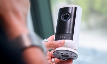 Federal agents stand in Minneapolis