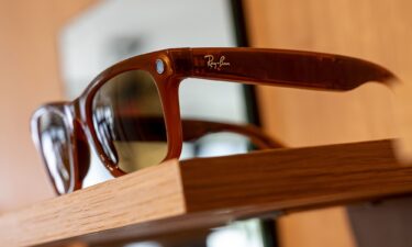 One woman told CNN she believed she was having a genuine interaction with a stranger.