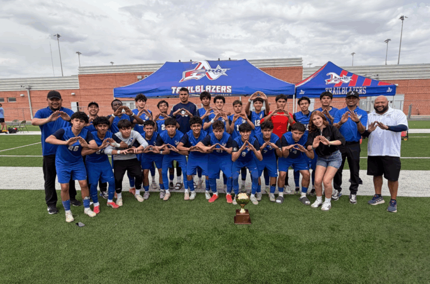 americas wins elite 8 soccer pic 1